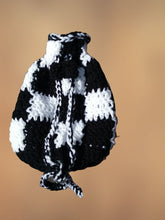 Load image into Gallery viewer, Checkered Crochet Bag & Bucket Hat Set