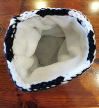 Load image into Gallery viewer, Checkered Crochet Bag & Bucket Hat Set