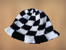 Load image into Gallery viewer, Checkered Crochet Bag & Bucket Hat Set