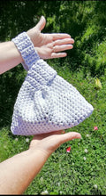 Load image into Gallery viewer, Crochet Japanese Knot Bag, Metallic Pearl Evening Purse