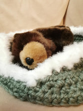 Load image into Gallery viewer, Snuggly Pet Bed