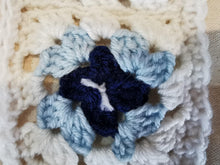 Load image into Gallery viewer, Crochet Granny Square Market Bag