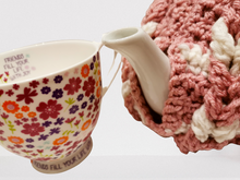 Load image into Gallery viewer, Vintage Tea Pot Cozy, Cover, Pink & White