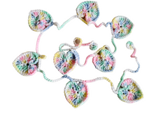 Load image into Gallery viewer, Pastel Vintage Crochet Heart Garland