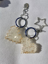 Load image into Gallery viewer, Couples Keychains - 2 - Gold Sparkle Pixel Heart Keychain