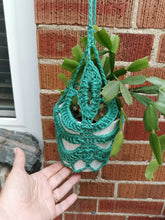 Load image into Gallery viewer, Monstera Leaf Plant Hanger, Crochet Pot Hanger, Pot Holder