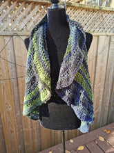 Load image into Gallery viewer, Crochet Boho-Chic Circular Vest