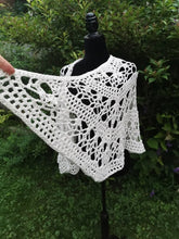 Load image into Gallery viewer, White Poncho, Crochet Cape, White Capelet

