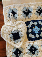 Load image into Gallery viewer, Crochet Granny Square Market Bag
