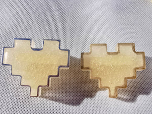 Couples Pins - 2 pc - Gold Pearl Pixel Heart Brooches