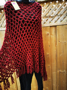 Long Burgundy Crochet Poncho, Boucle Poncho